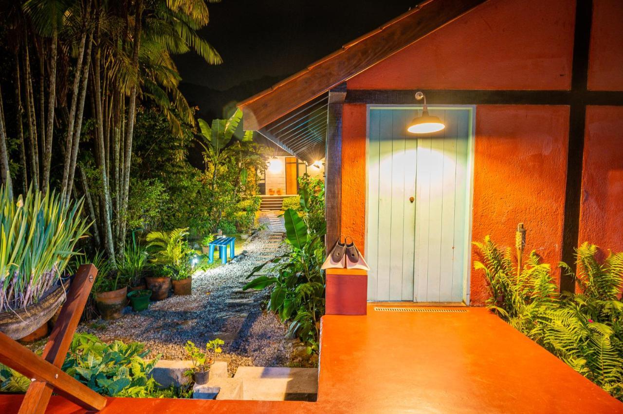 Casa Do Pescador Camburi Hotel Exterior photo